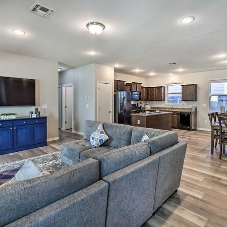 Buda Home With Smart Tv About 19 Mi To Downtown Austin Екстериор снимка