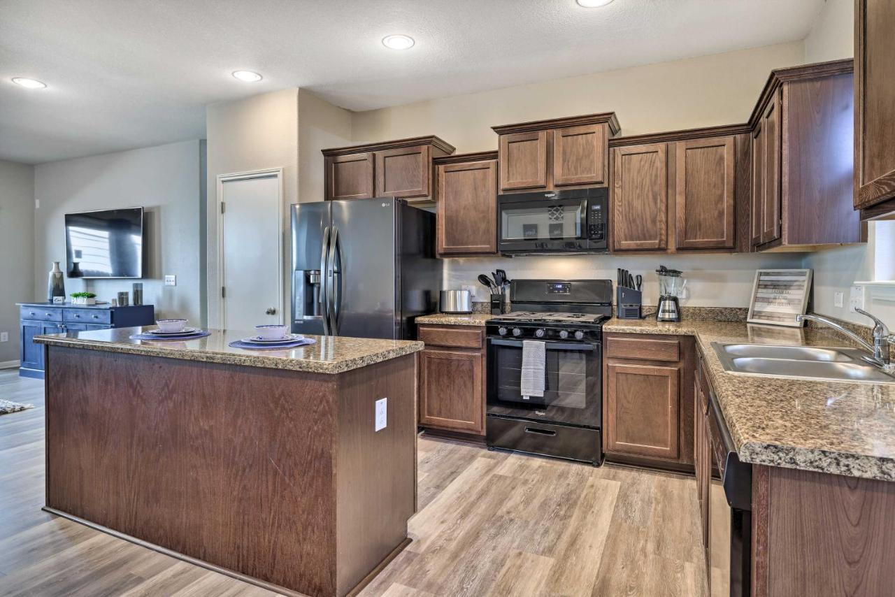 Buda Home With Smart Tv About 19 Mi To Downtown Austin Екстериор снимка