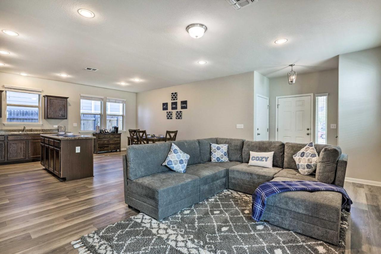 Buda Home With Smart Tv About 19 Mi To Downtown Austin Екстериор снимка