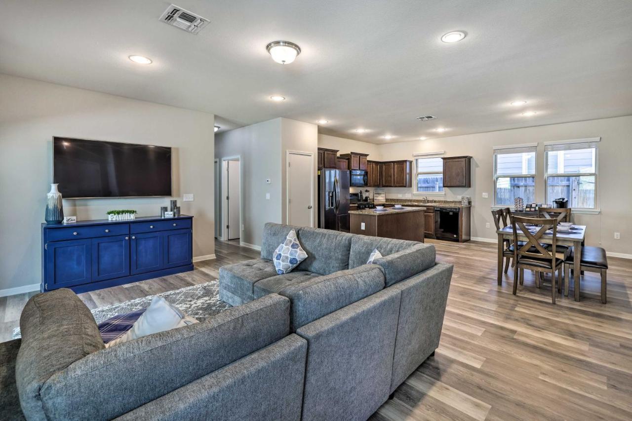 Buda Home With Smart Tv About 19 Mi To Downtown Austin Екстериор снимка