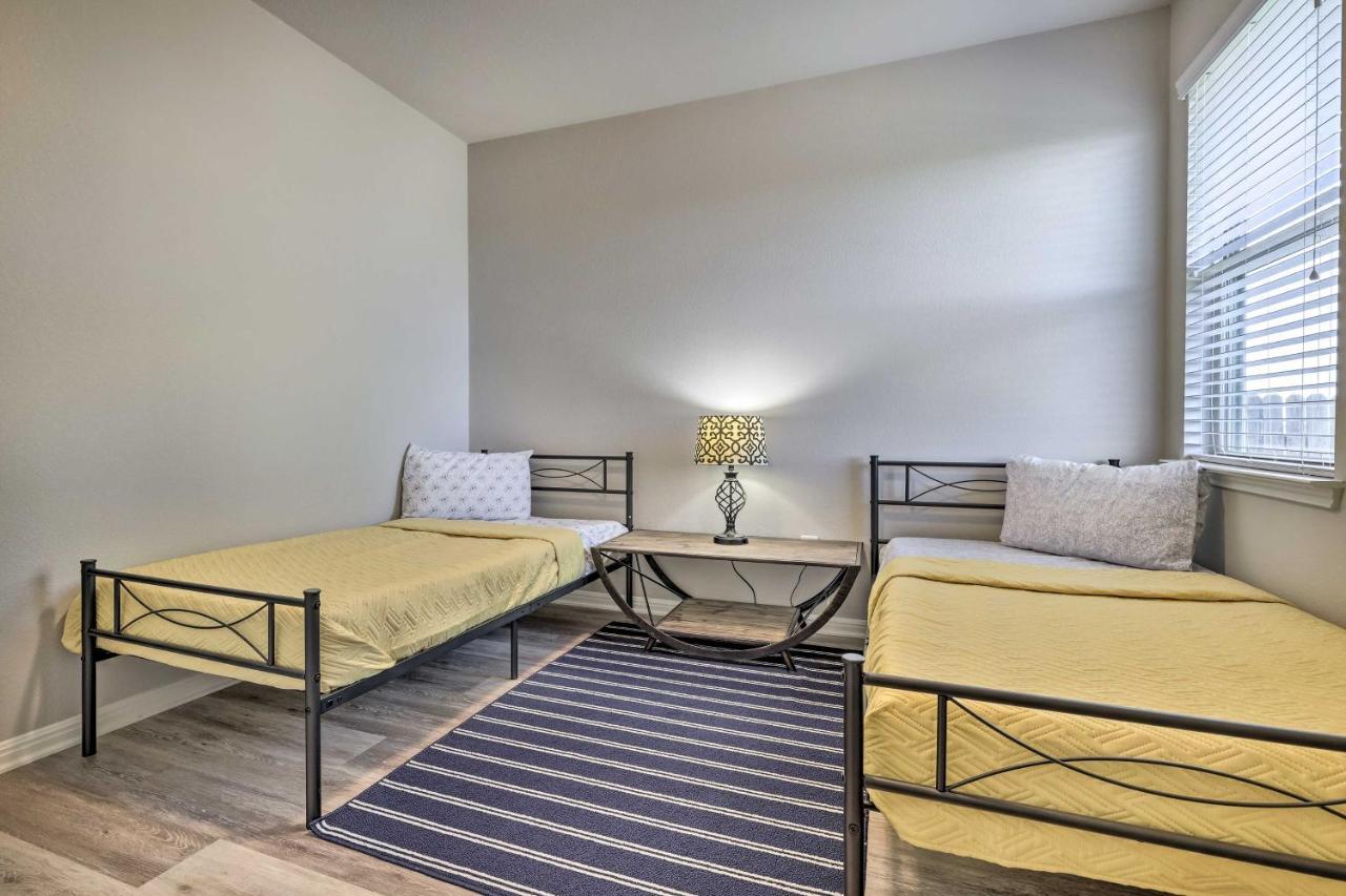 Buda Home With Smart Tv About 19 Mi To Downtown Austin Екстериор снимка
