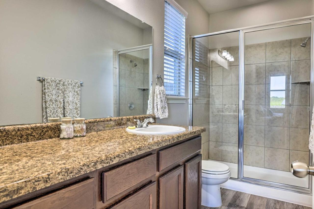 Buda Home With Smart Tv About 19 Mi To Downtown Austin Екстериор снимка