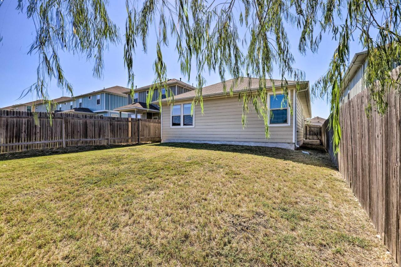 Buda Home With Smart Tv About 19 Mi To Downtown Austin Екстериор снимка